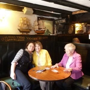 Meet your Posher, Pauline